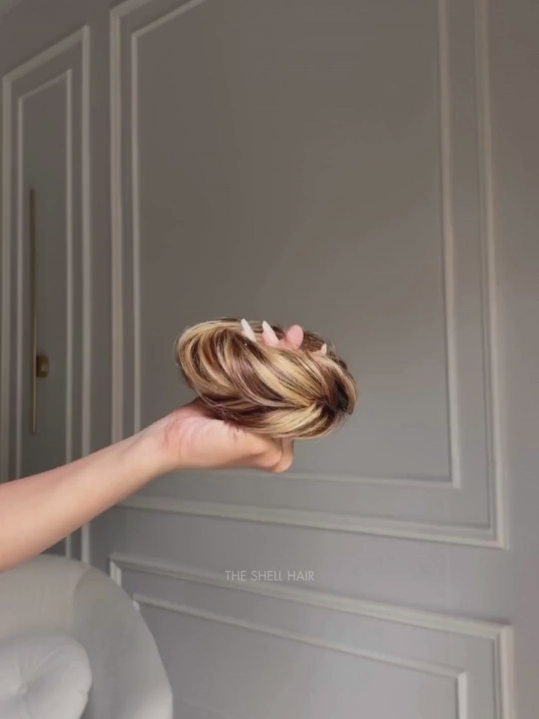 Hair bun with highlights